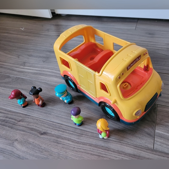 Battat Bus with kids - Picture 5 of 5